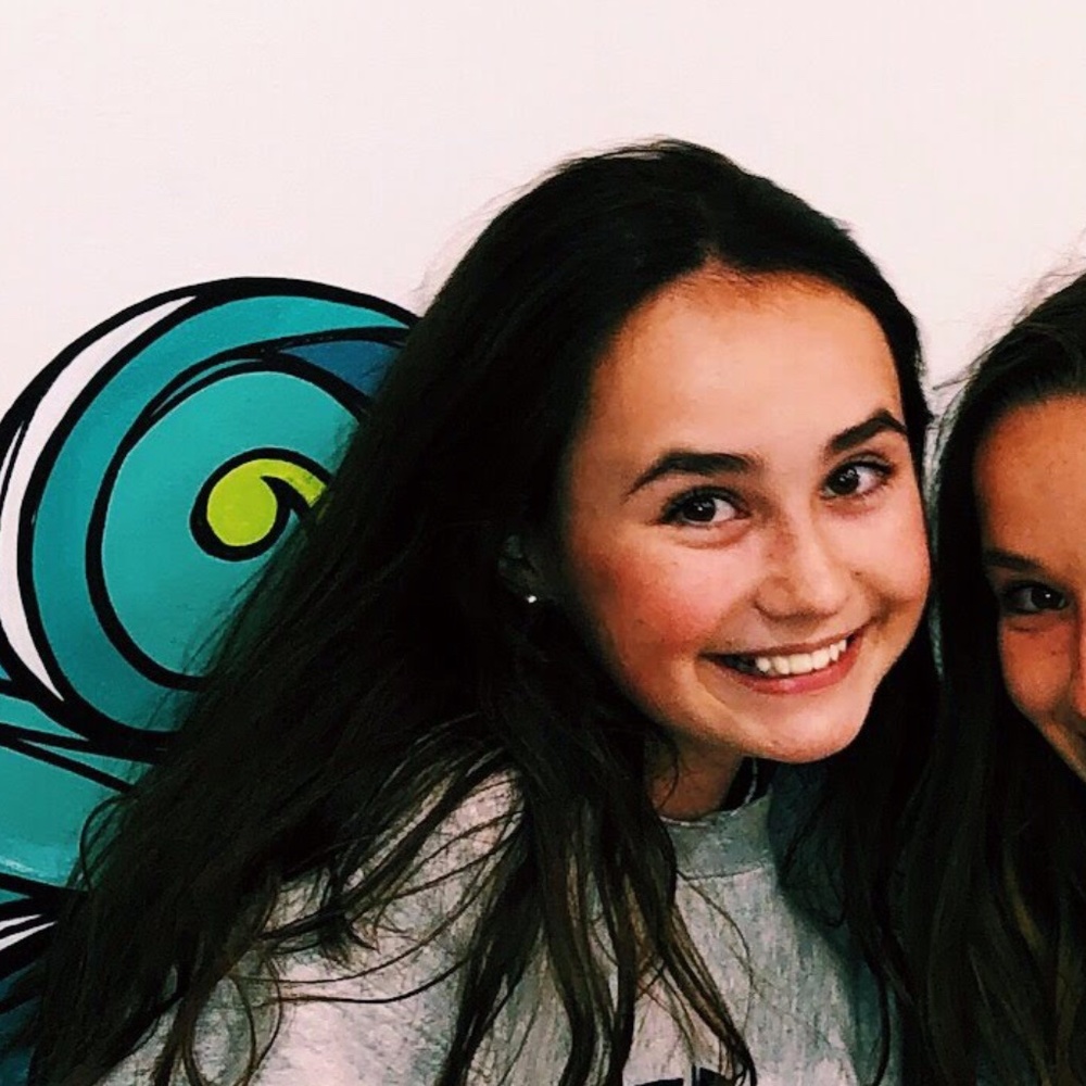 Meet your Posher, Mia